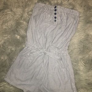 Strapless romper